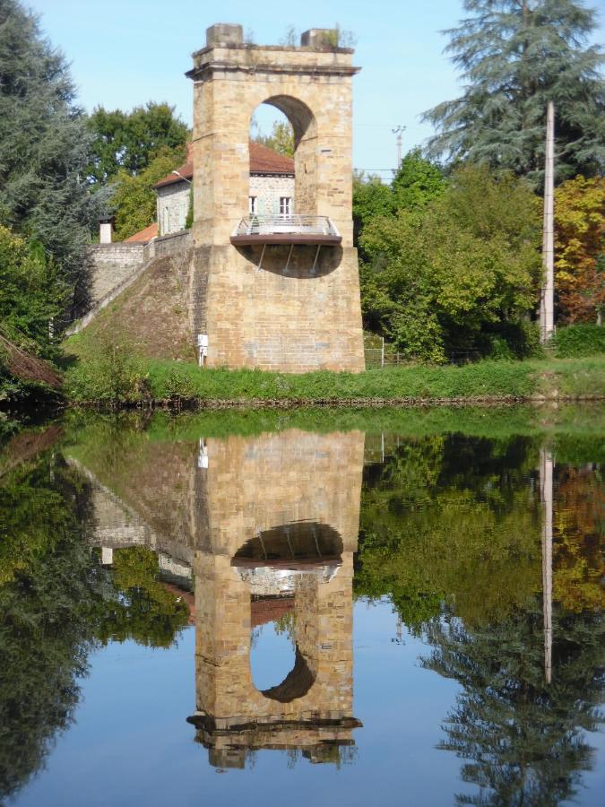 Le Pont De Livinhac Hotel Decazeville Buitenkant foto