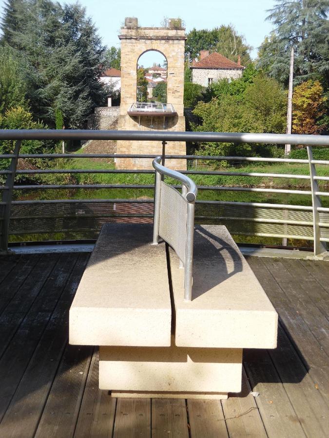 Le Pont De Livinhac Hotel Decazeville Buitenkant foto